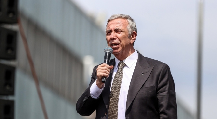 Mansur Yavaş'tan Bursa'da Alpay Özalan'a: Kasları beyninden fazla gelişmiş troll milletvekili!