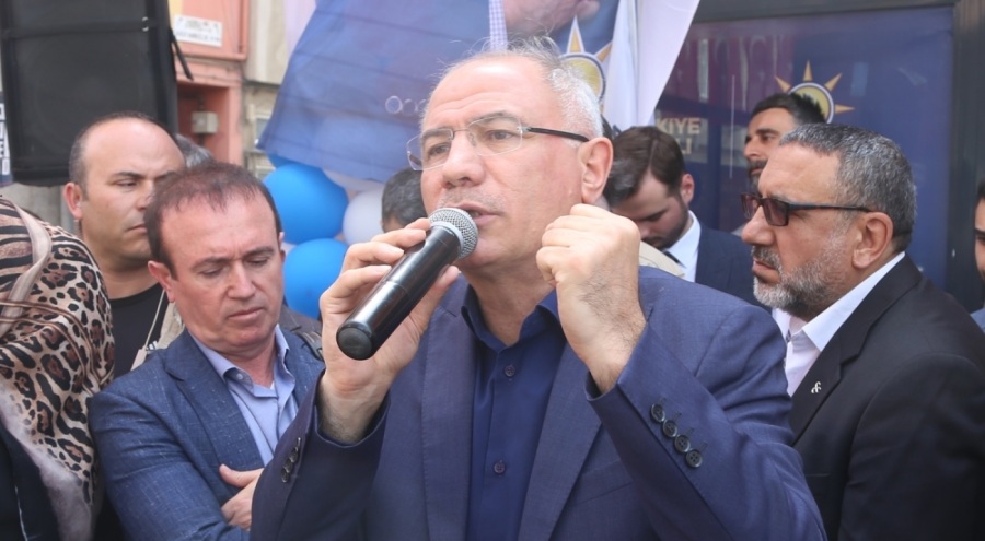 AK Parti Genel Başkan Yardımcısı Ala, Bursa'da seçim ofisi açılışında açıklamalar yaptı
