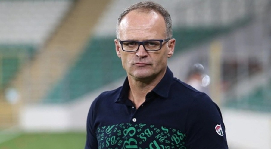 Giresunspor'un yeni teknik direktörü İrfan Buz