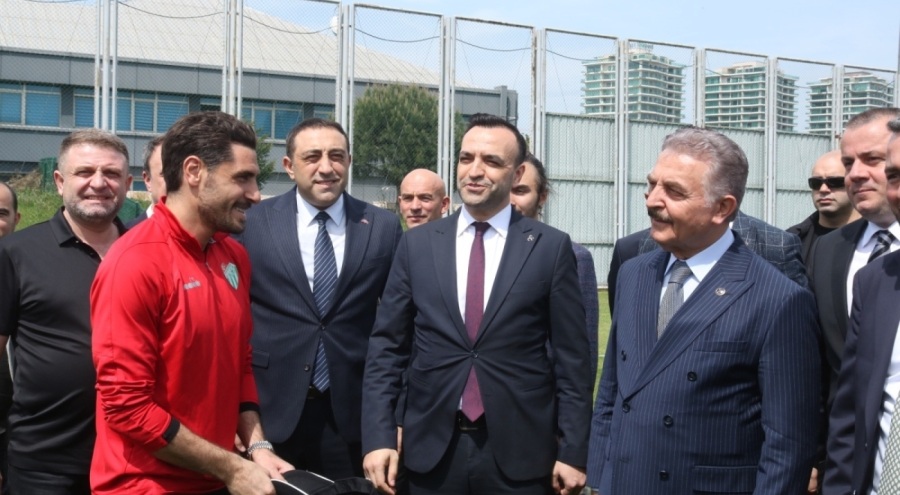 Bursa Milletvekili Adayı Büyükataman, Kılıçdaroğlu'nun Van'da gerçekleştirdiği mitingi eleştirdi