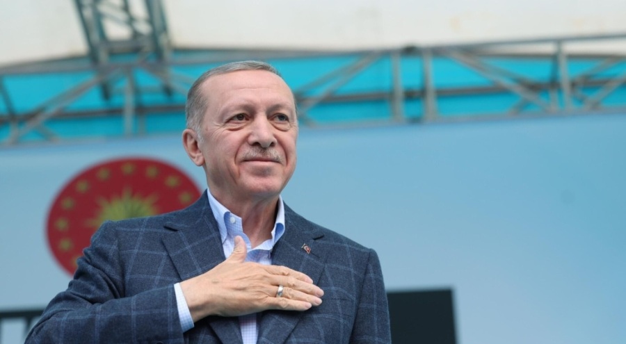 Erdoğan: Sizler ne soğana ne patatese liderinizi kurban etmezsiniz