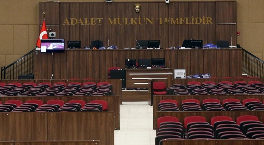 Eylemde polise tokat atan astsubaya 5 ay hapis!