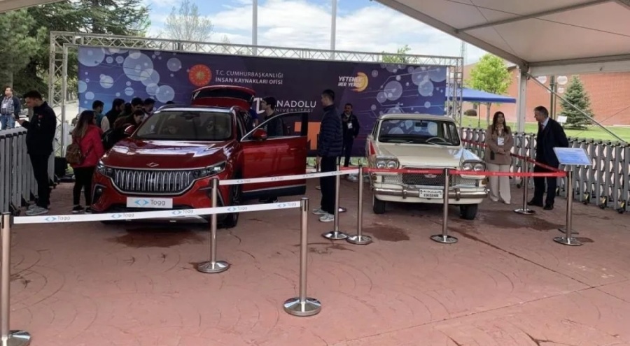 TOGG ve Devrim yan yana ziyaretçilerini ağırlıyor