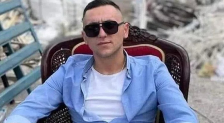 Göğsünden bıçaklanan 24 yaşındaki genç yaşamını yitirdi