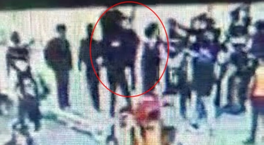 Servis şoförü, öğrenciyi darbetti