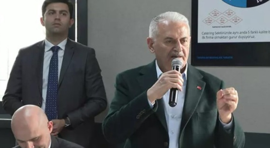 Binali Yıldırım'dan gemi çıkışı