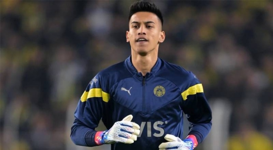 Fenerbahçe'de İrfan Can, Altay Bayındır'ı aratmıyor