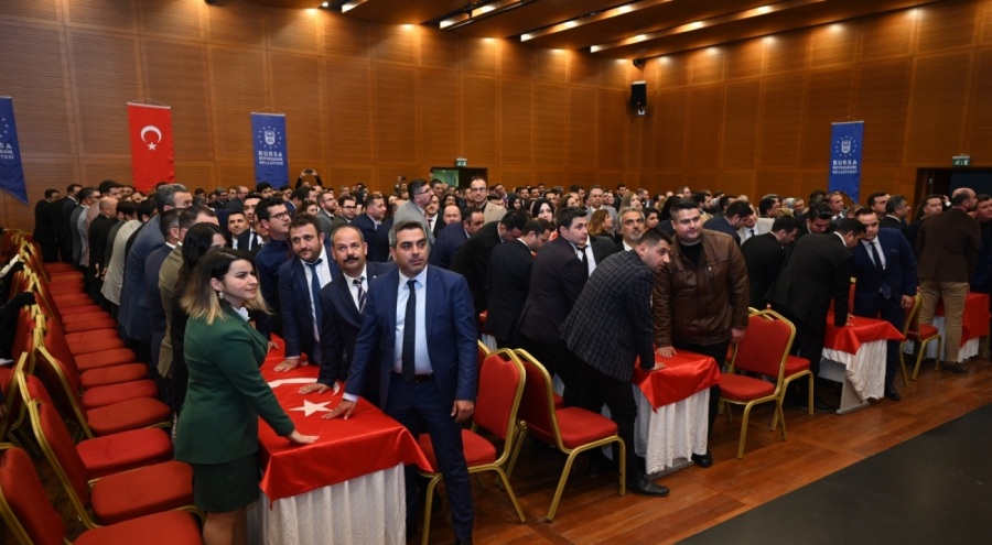 Bursa Büyükşehir'de sözleşmeli personeller görevlerine başladı