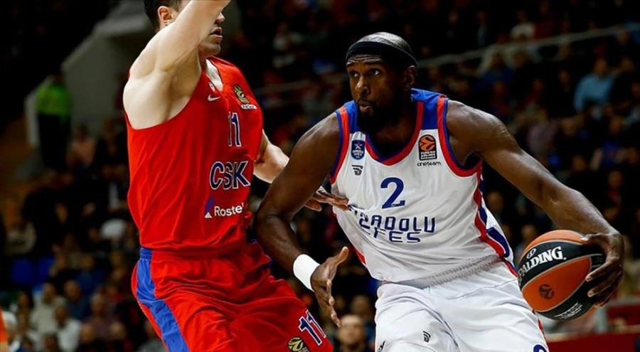 Anadolu Efes açıkladı: Chris Singleton taburcu edildi