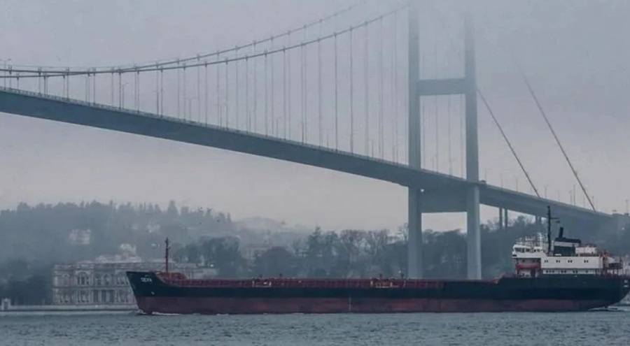 İstanbul Boğazı'nın gemi trafiğine yeniden açıldığı duyuruldu