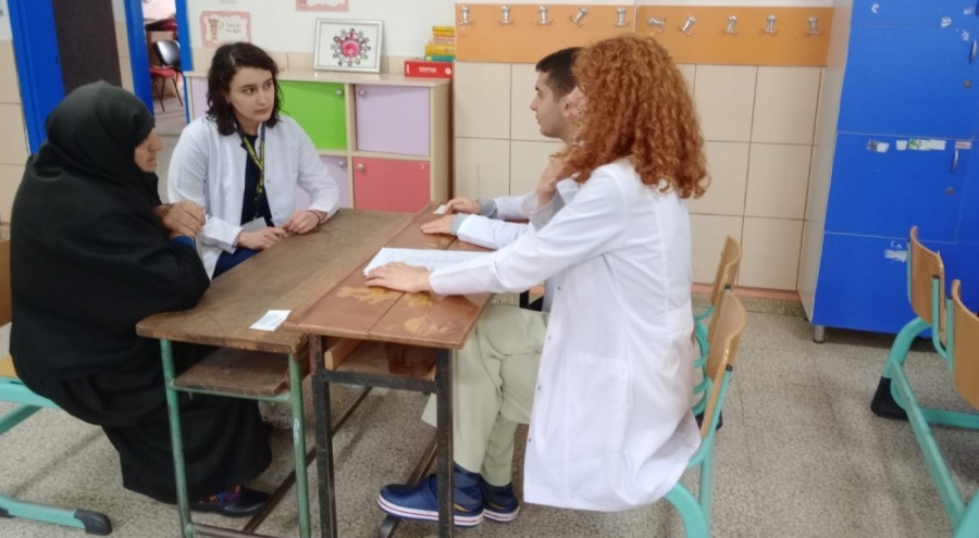 Bursa Uludağ Üniversitesi öğrencileri sahra hastanesi kurdu