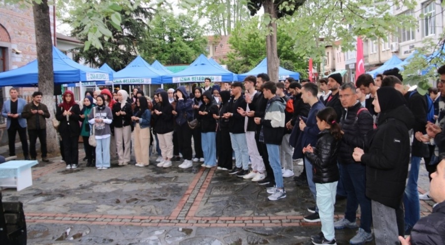 Eşrefoğlu Rumi, İznik'te anıldı