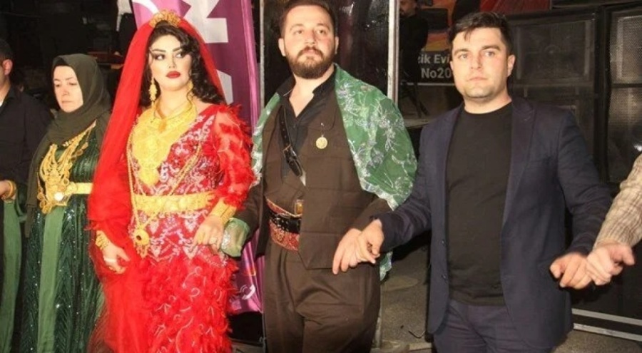 Aşiret düğününde damada 5 milyon 300 bin lira, geline 15 kilo altın
