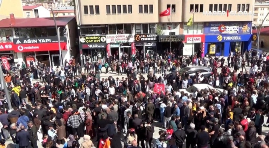 Togg'a izdiham oluşturdu: Kanımız kaynıyor