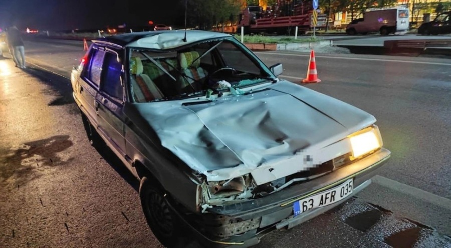 Aksaray'da düğün çıkışı feci kaza: 1 kişi öldü, 2 kişi ile sürücü yaralandı