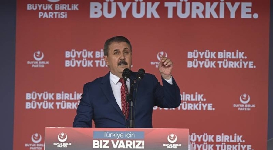 Destici'den İmamoğlu'na taşlı saldırıya ilişkin açıklama