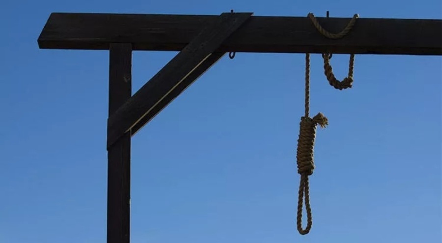 İran'da dini değerlere hakaret eden 2 kişi idam edildi