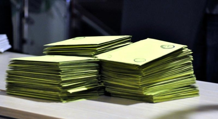 Bosna Hersek, Sırbistan ve Karadağ'dan oy pusulaları İstanbul'a gönderildi