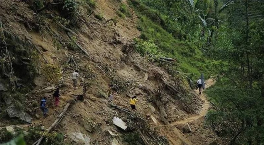 Kongo'da, en az 100 işçi heyelan nedeniyle madende mahsur kaldı
