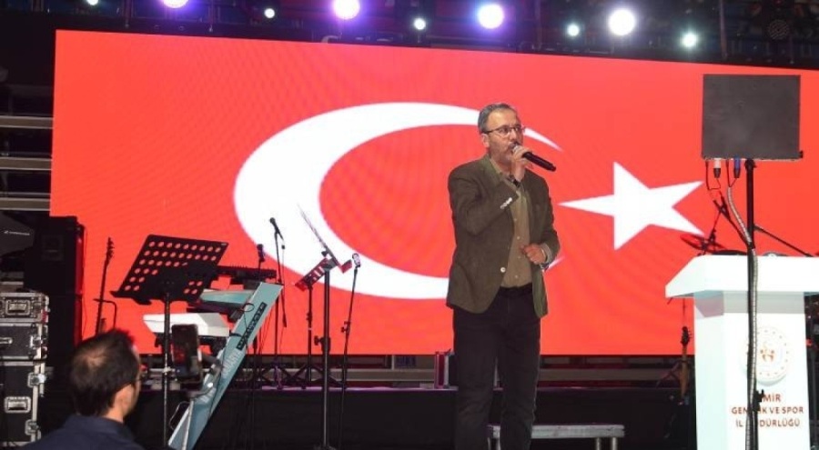 Jimnastik şöleninde Gençlik ve Spor Bakanı Kasapoğlu, protesto edildi