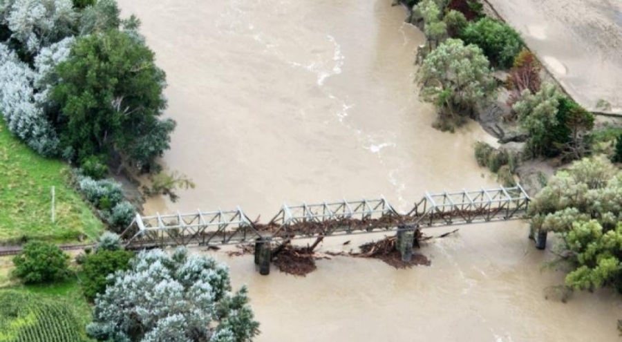 Yeni Zelanda'da acil durum ilan edildi