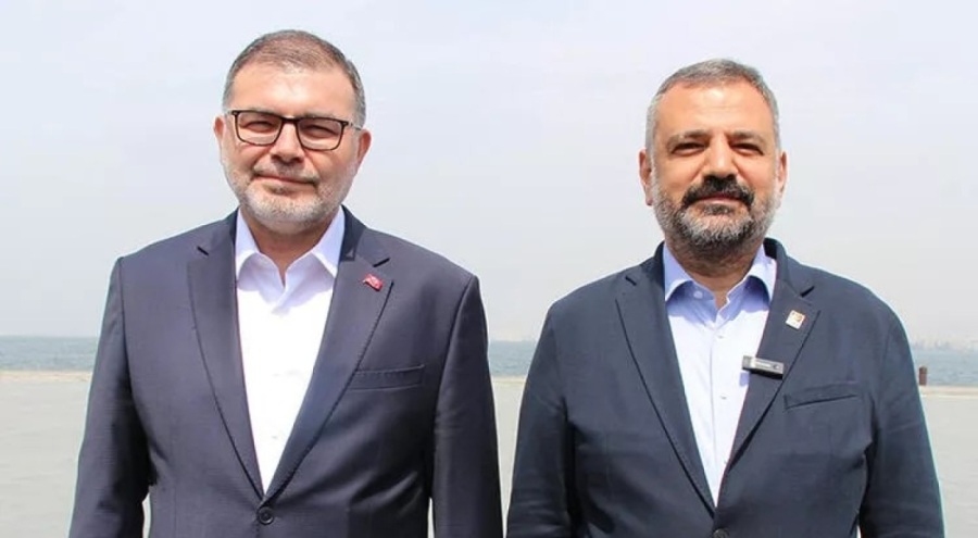 İzmir'de CHP ve AK Parti il başkanları sarılarak beraberlik mesajı verdi