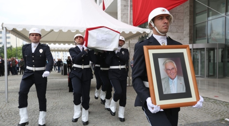 Eski Bursa milletvekili Abdullah Özer, son yolculuğuna uğurlandı