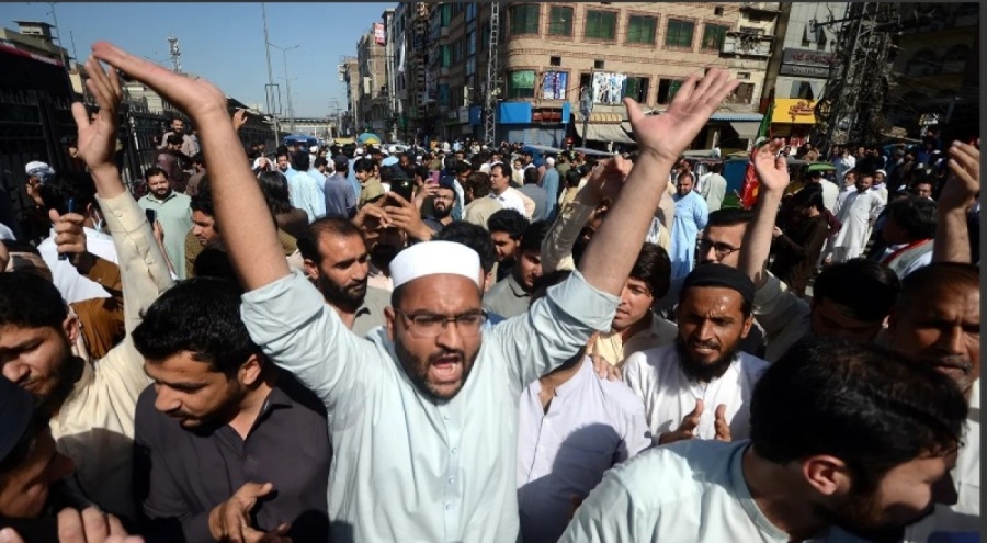 İmran Han tutuklandı Pakistan karıştı