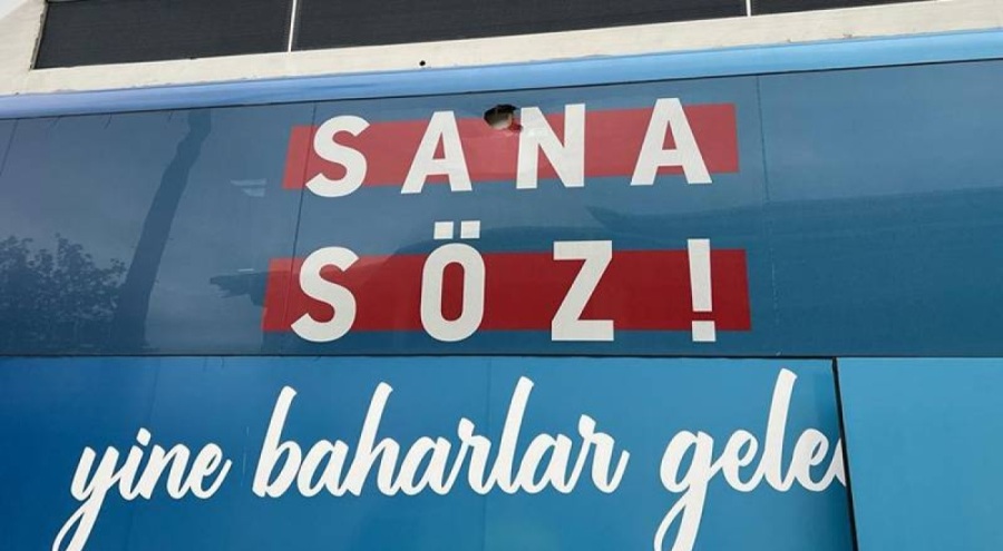 Kılıçdaroğlu'nun aracına taşlı saldırı