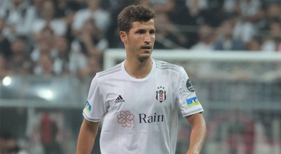 Salih Uçan'a yeni sözleşme