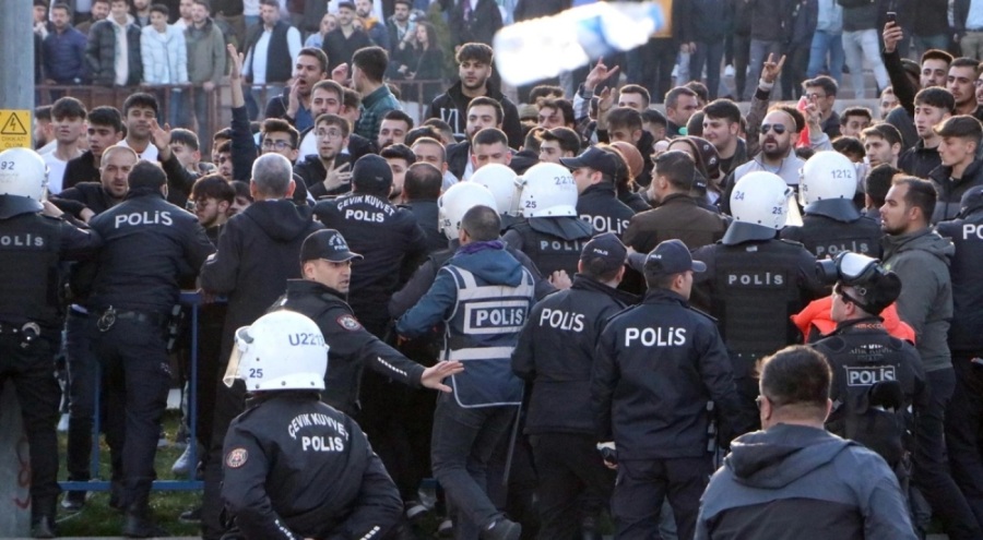 Erzurum'daki taşlı saldırıyla ilgili gözaltına alınan 9 kişi serbest!