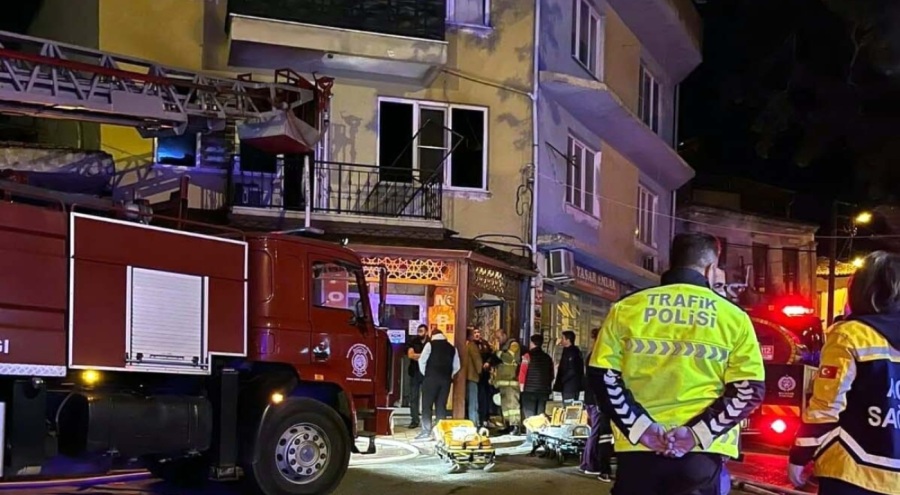 Çıkan yangında baba ve kızı hayatını kaybetti