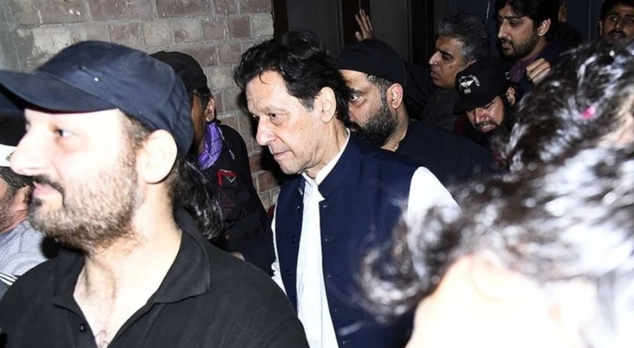Eski Pakistan Başbakanı Han, duruşmaya çıkarıldı