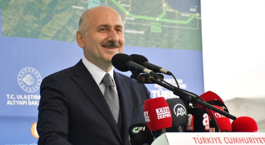 Karaismailoğlu: Büyük İstanbul Tüneli'ni 2028'de hizmete açmayı planlıyoruz