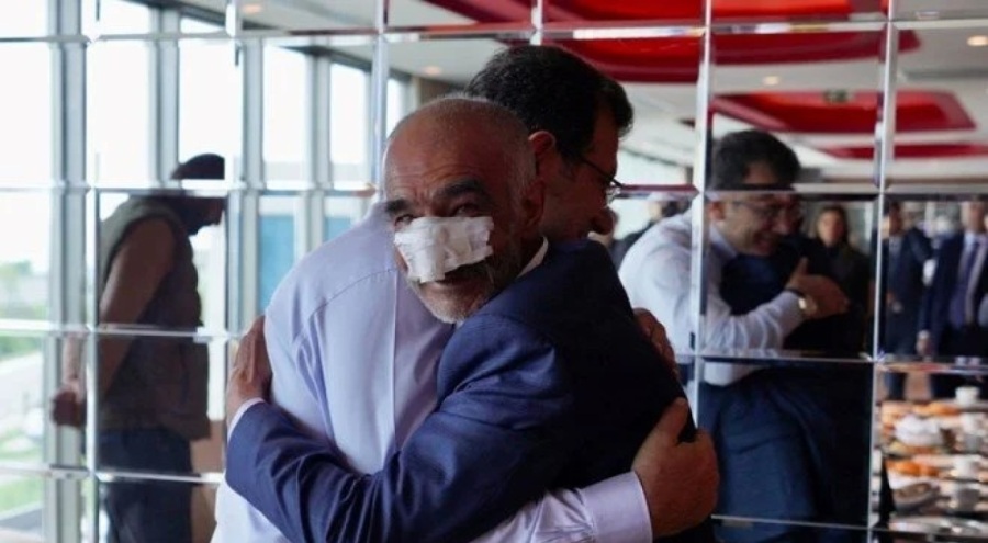 Ekrem İmamoğlu, Erzurum'da yaralananlarla buluştu