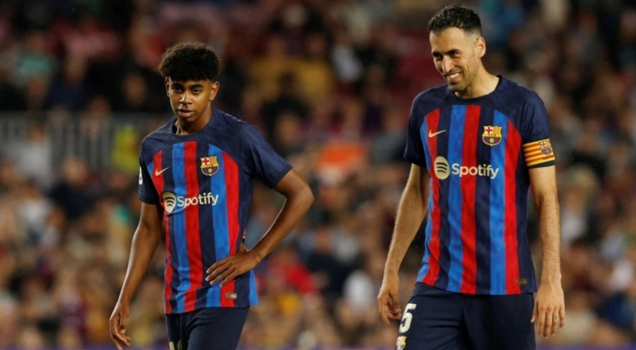 Barcelona'da bir devrin daha sonu geldi: Busquets takımdan ayrılıyor