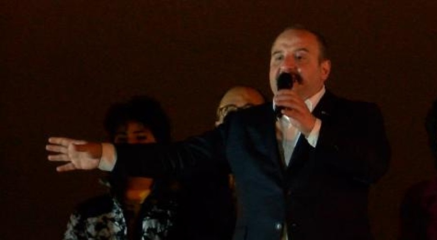 Bakan Varank seçim ofisi açılışına katıldı