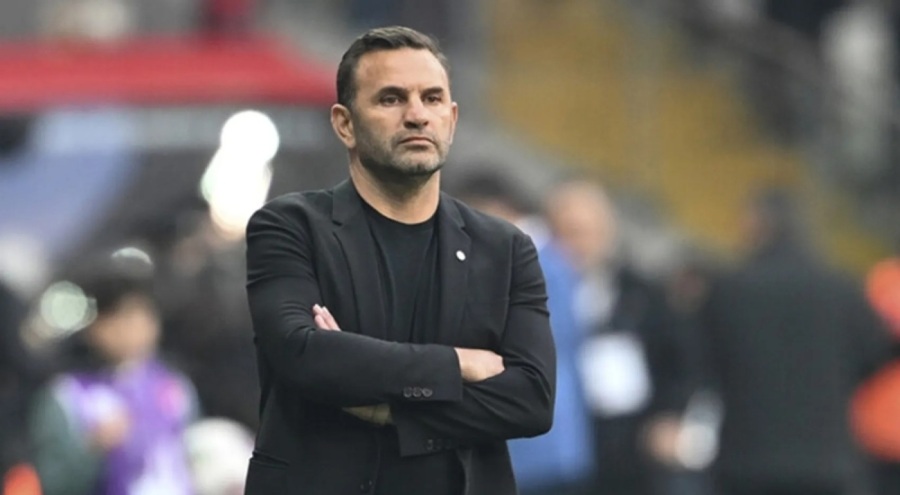 Galatasaray'da iki futbolcuyla yollar ayrılıyor