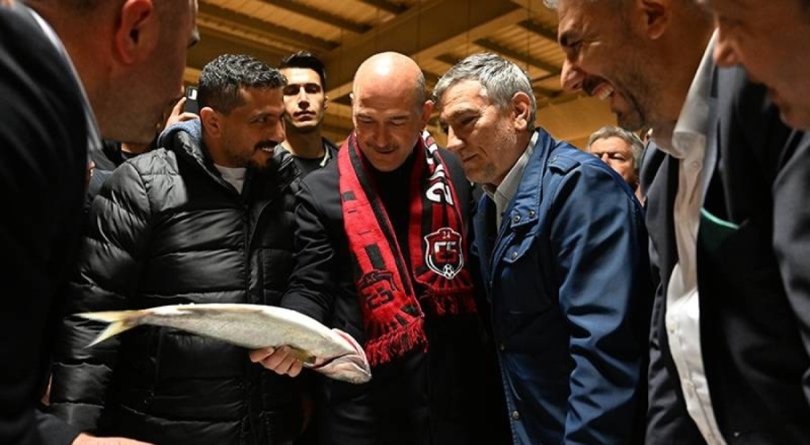 Bakan Soylu: Erdoğan balkon konuşmasına çıkarken, Biden'ın yüzü mosmor olacak