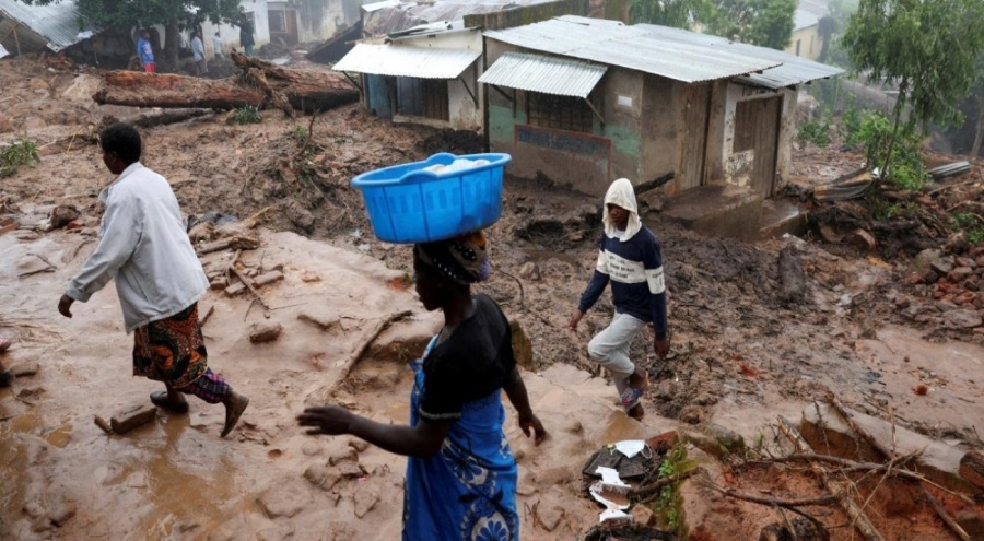Mocha Kasırgası nedeniyle yüz binlerce kişi tahliye edilecek