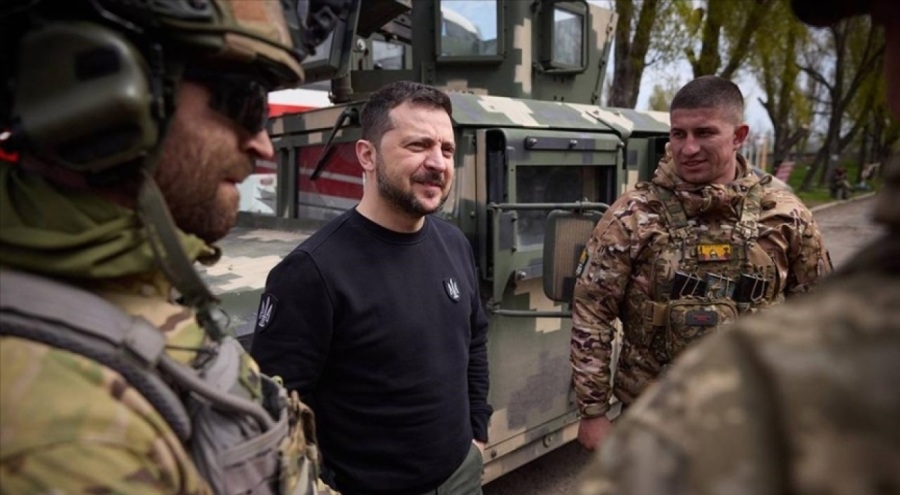 Zelenskiy: Ukrayna ordusu, Rusları bazı yönlerde geri püskürttü