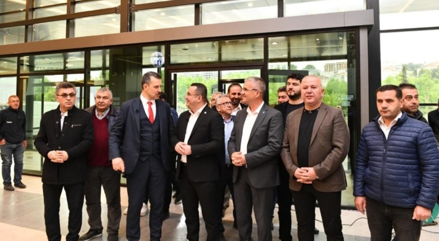 Bursa  Mustafakemalpaşa Millet Bahçesi'nde ilk cuma namazı
