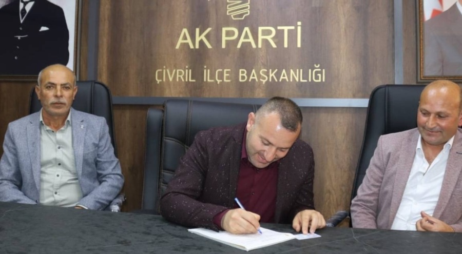 Denizli'de DEVA Partisi ilçe yönetimi AK Parti'ye katıldı