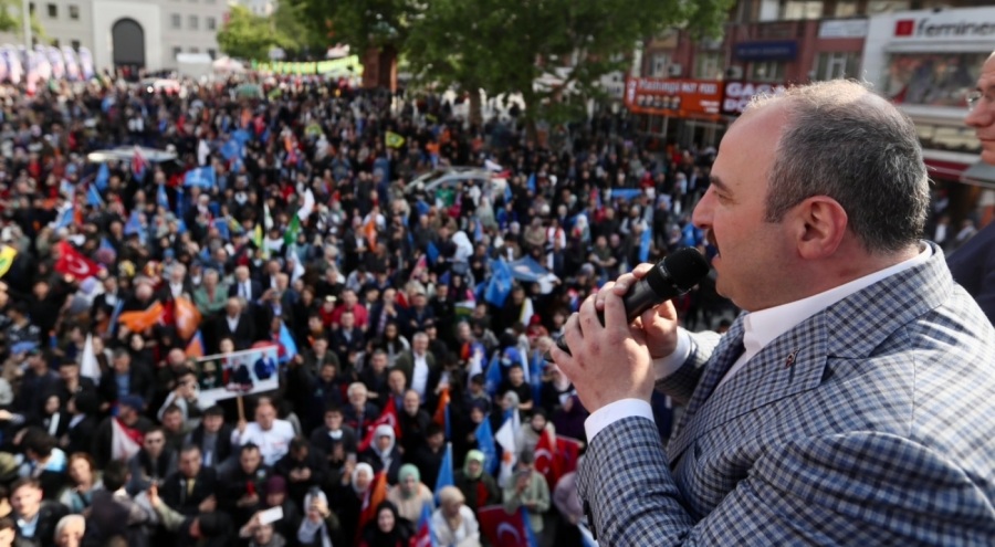 AK Parti Bursa milletvekili adayı Bakan Varank Bursa'da konuştu