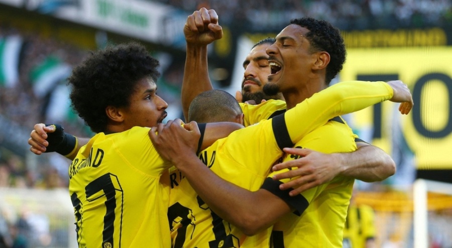 Borussia Dortmund, rakibi Borussia Mönchengladbach'ı 5-2 mağlup etti
