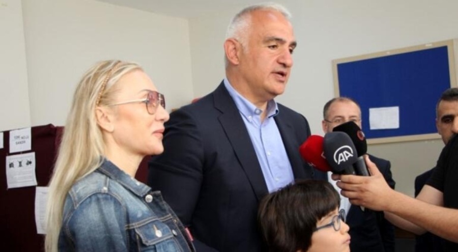 Bakan Ersoy oyunu kullandı