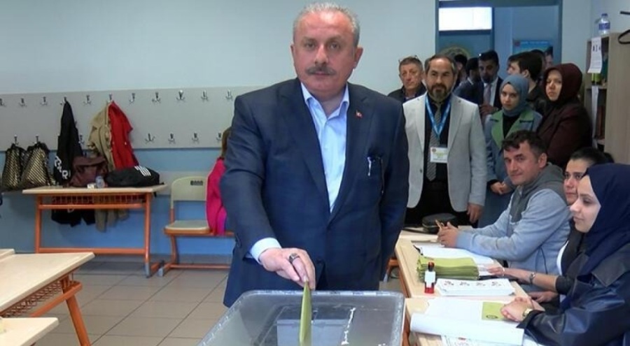TBMM Başkanı Şentop oy kullandı