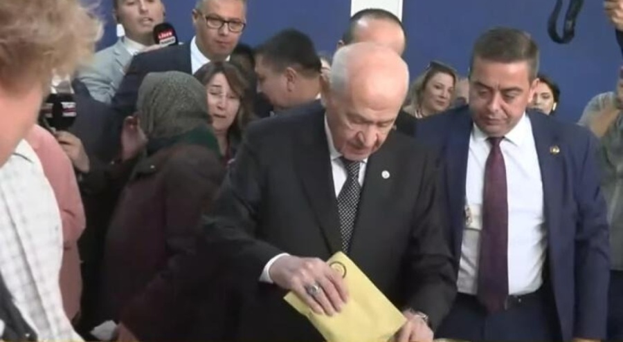 Devlet Bahçeli de oyunu kullandı