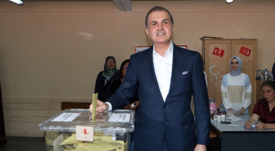 AK Parti Sözcüsü Çelik oyunu kullandı