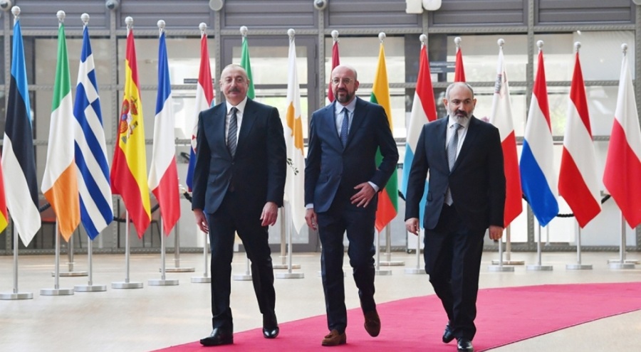 Aliyev'in Michel ve Paşinyan'la görüşmesinin başladığı açıklandı